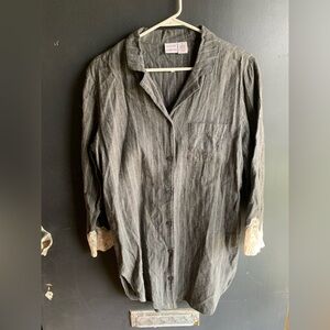 Gilligan & O'Malley Black Striped Button Down Shirt